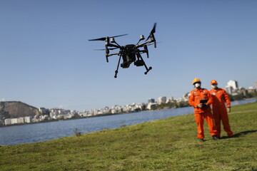 firefighters ride drone to fly in search of air - drone dji