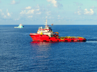 Supply boat transfer cargo to oil and gas industry and moving cargo from the boat to the platform....