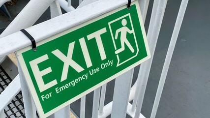 emergency exit sign 