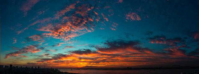 Fototapeta na wymiar Sunset, sunset and blue sky after sunset