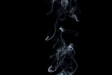 煙の素材写真　黒バック