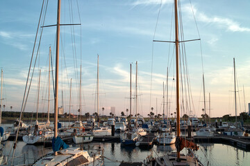 朝焼けのマリーナ