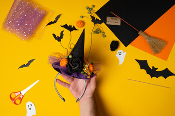 DIY Halloween witch hat. Halloween craft step by step instructions. Handmade witch hat for a child to celebrate Halloween. Step 17.