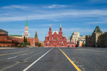 Obraz premium Covid-19, quarantine in Moscow, coronavirus in Russia. Empty Red Square without people