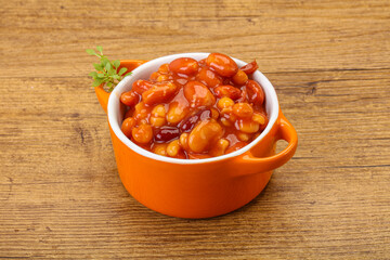 Baked kidney in tomato sauce