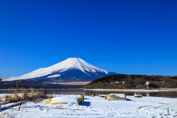 Beautiful Mount Fuji and Lake Yamanaka with Nature background and blue sky in winter., japan.