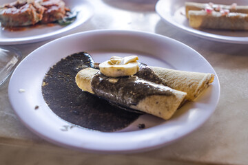 COMIDA TRADICIONAL MEXICANA YUCATECA MOLOCH 