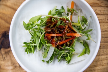 Fresh and refreshing green-yellow vegetable salad to purify the body
