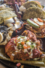 COMIDA TRADICIONAL MEXICANA YUCATECA MOLOCH 