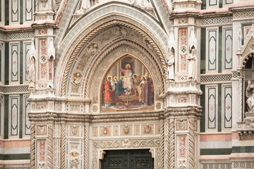 Obraz premium Exterior detail of Il Duomo cathedral, Florence