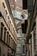 Obraz premium Florence Cathedral on a cloudy summer day