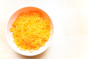 千切りのニンジン