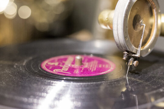9 6 Best Record Player Needle Images Stock Photos Vectors Adobe Stock 9 6 Best Record Player Needle Images Stock Photos Vectors Adobe Stock