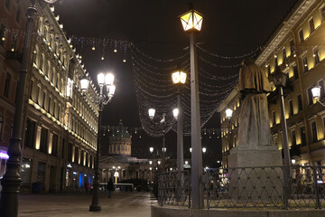 Fototapeta na wymiar New Year's illumination on the background of Nevsky Prospekt and Kazan Cathedral, magical, fabulous, Christmas night