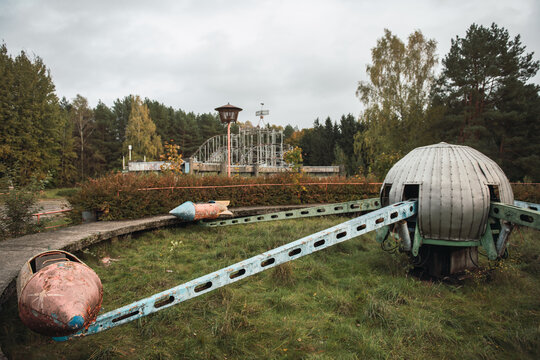 Abandoned Amusement Park 

