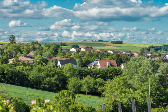 Scenic view of the Kirchheimbolanden town in Germany surrounded by nature