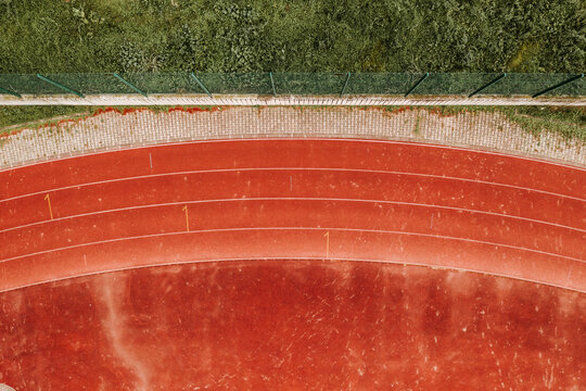 Details of athletics tracks