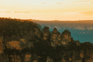 Three sisters, Blue Mountains at sunrise.