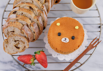 Delicious homemade baked pastries. Bear Chiffon Cake and Raisin Walnut Bread. Ideal for breakfast and snacks.