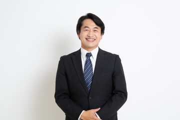 中年のサラリーマン日本人男性