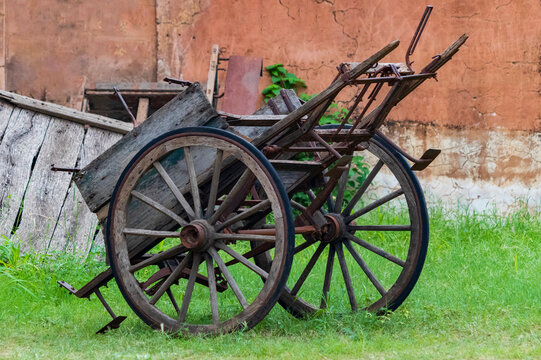 Creative Indian Independence Day concept picture create with old jaipur museum baggi. trio colors in this image.