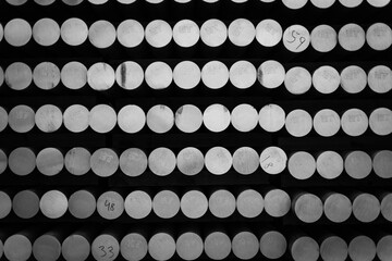 bricks,bars,Ingots aluminum raw materials. Non-ferrous.
