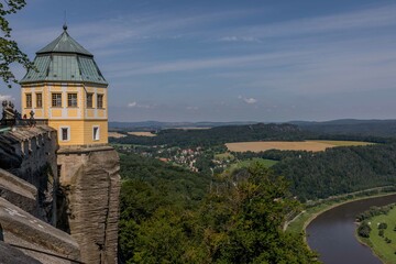 Aussicht über das Polenztal über die Sächsische Schweiz von Burg Hohnstein