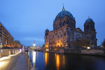 Fototapeta na wymiar Berlin Cathedral and the Spree River, Berlin, Germany