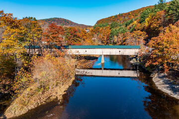 Fototapeta na wymiar Vermont-Townsend-Scott Covered Bridge
