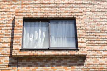 出窓とカーテン