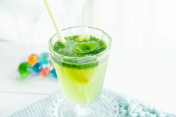 中東の飲み物　リモナナ