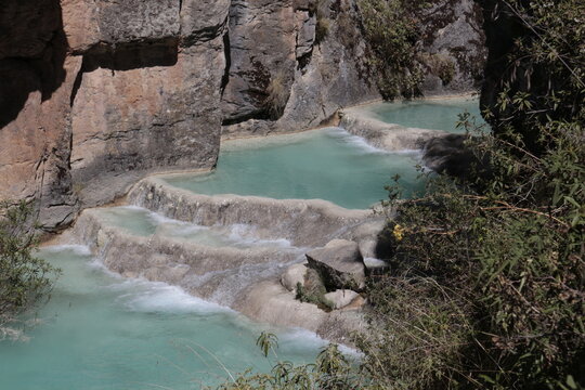 Millpu piscinas turquesa Ayacucho