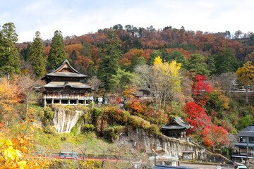 Fototapeta premium 秋の福満虚空蔵尊円蔵寺（福島県・柳津町）