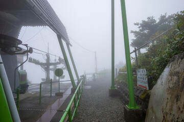 徳島県美馬市、三好市、那賀町にある剣山を登山している風景 Scenery of climbing Mount Tsurugi in Mima City, Miyoshi City, and Naka Town, Tokushima Prefecture.