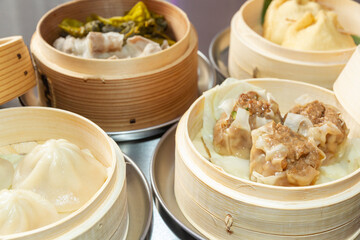 点心（ピント奥）