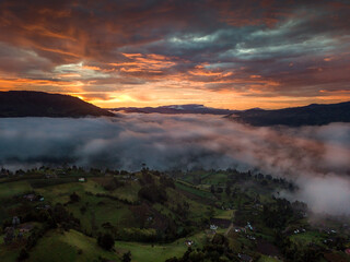 Obraz premium sunset in the mountains