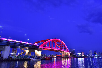 city harbour bridge at night