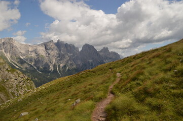 Hiking and trekking in the stunning scenery around the Italian Dolomite Mountains and in South Tyrol in Northern Italy