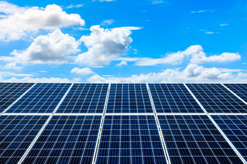 Obraz premium Smooth solar panels and beautiful sky landscape in China