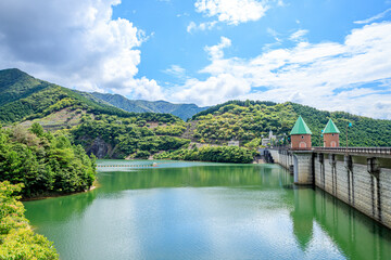 Fototapeta premium 夏の鳴淵ダム 福岡県篠栗町 Narufuchi Dam in summer Fukuoka-ken Sasaguri-town