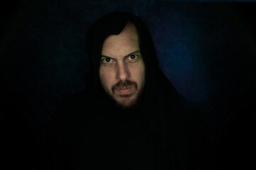 Strenger Blick des Hexenj&auml;gers