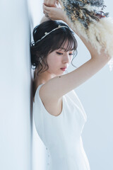 Naklejka premium ウェディングドレスを着た花嫁