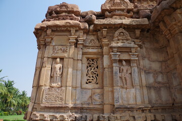 インド　世界遺産パッタダカルの建造物群