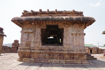 インド　世界遺産パッタダカルの建造物群