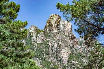 aiguilles de bavella lac de l'ospedale en corse et solenzara