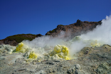 北海道硫黄山アトサヌプリ