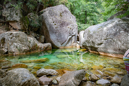 aiguilles de bavella lac de l'ospedale en corse et solenzara