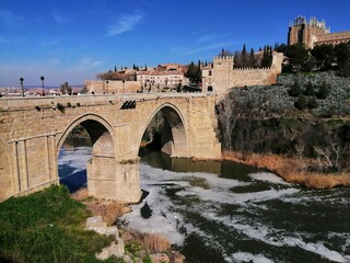 Fototapeta na wymiar Puente de Alcántara bridge Toledo Spain February 2020