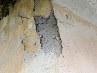 old cracked wall texture