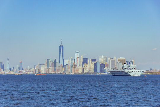 A picture of Manhattan skyline from Staten Island, NY, USA